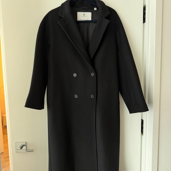 Like new - Aritzia Slouch Wool Coat - Black Size Small - Picture 4 of 5